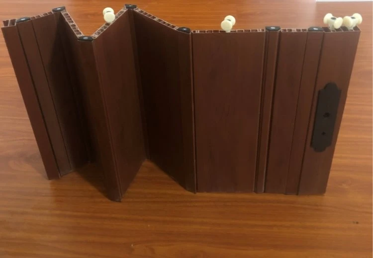 Skyve sammenleggbar PVC-dør